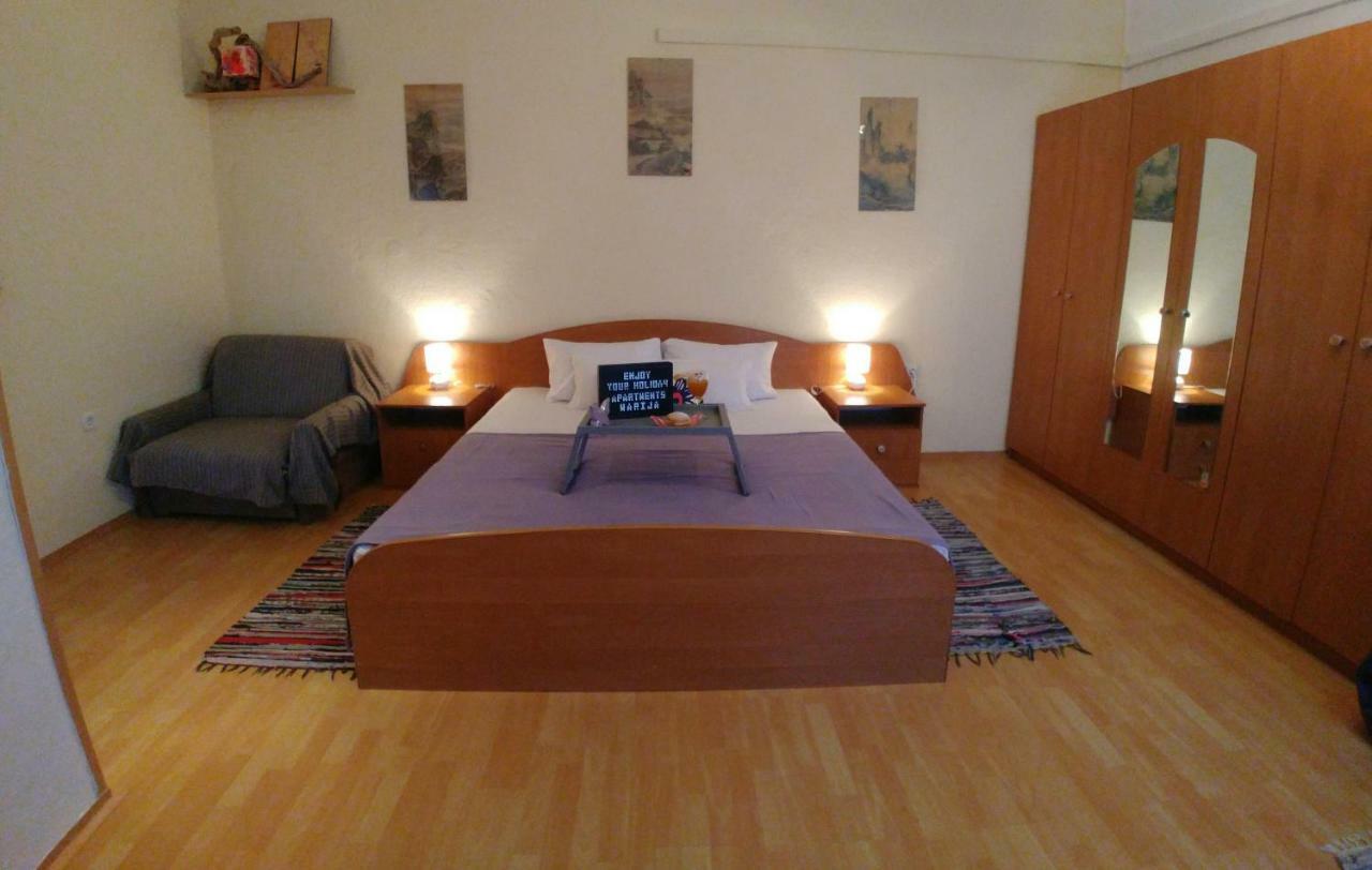 Apartments Marija Karlobag Kültér fotó